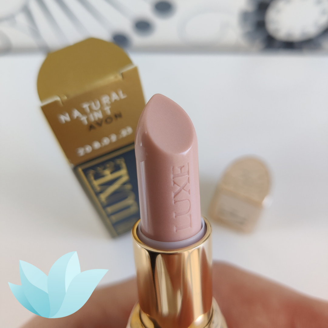 Avon Luxe Silken Lip Perfector | Tinted Lip Plumping Conditioner | Lip Plumper - POD International UK 