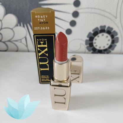 Avon Luxe Silken Lip Perfector | Tinted Lip Plumping Conditioner | Lip Plumper - POD International UK