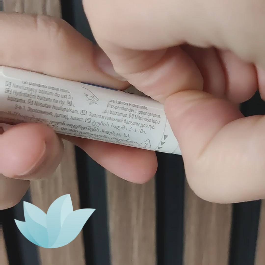 Avon lip balm moisture therapy lip balm